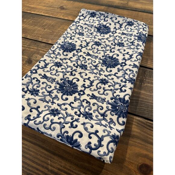 Ralph Lauren Porcelain Rosette QUEEN Flat Sheet Blue EUC - Picture 1 of 7